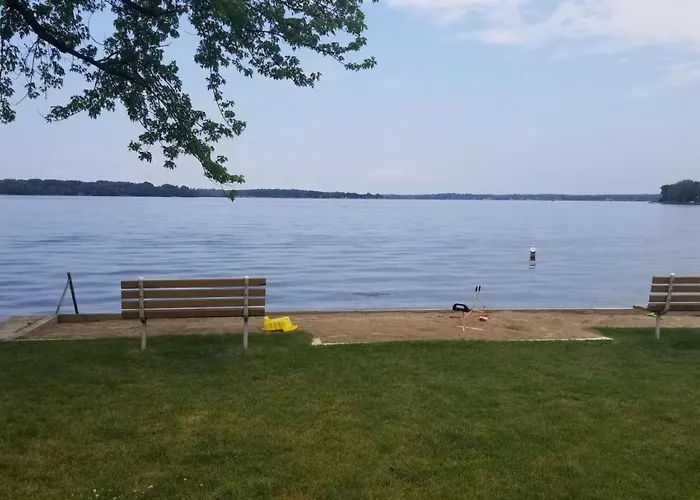 Harbor Clubhouse 3Bed 3Bath Modern Waterfront With Hot Tub And Pet Friendly