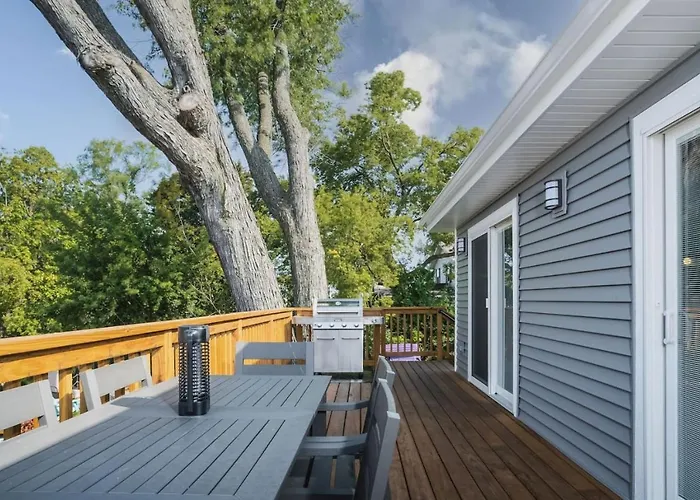 Harbor Clubhouse 3Bed 3Bath Modern Waterfront With Hot Tub And Pet Friendly Casa de férias Fox Lake