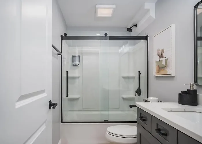 Harbor Clubhouse 3Bed 3Bath Modern Waterfront With Hot Tub And Pet Friendly Casa de férias