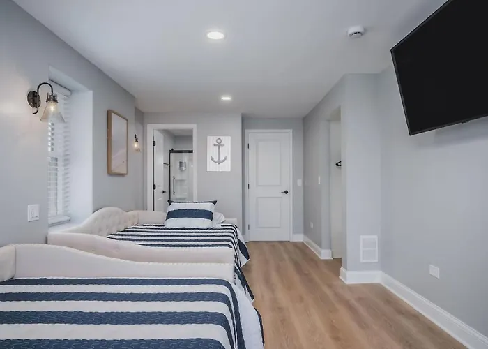 Harbor Clubhouse 3Bed 3Bath Modern Waterfront With Hot Tub And Pet Friendly *