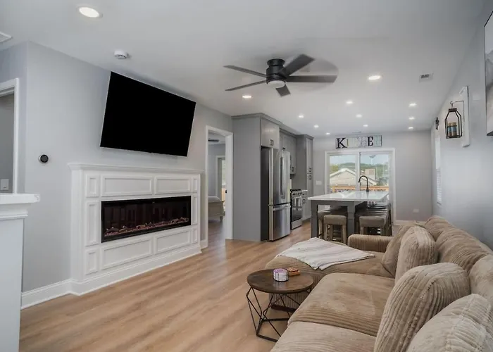 Harbor Clubhouse 3Bed 3Bath Modern Waterfront With Hot Tub And Pet Friendly *