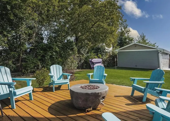 Harbor Clubhouse 3Bed 3Bath Modern Waterfront With Hot Tub And Pet Friendly Casa de férias Fox Lake